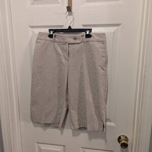 Worthington stretch Bermuda shorts tan & white - size 8